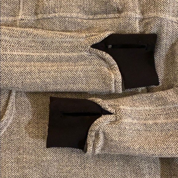 Lululemon Sweater - Picture 5 of 5